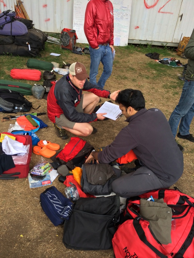Getting advice from a NOLS instructor on what to pack